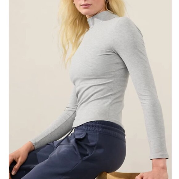Athleta Signature Rib Mockneck Turtleneck Shirt Size Small in Color Grey Heather - Picture 4 of 12